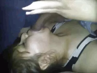 Busty UK bimbo در محل کار فيلم پورن عاشقانه به شدت لعنتی می شود